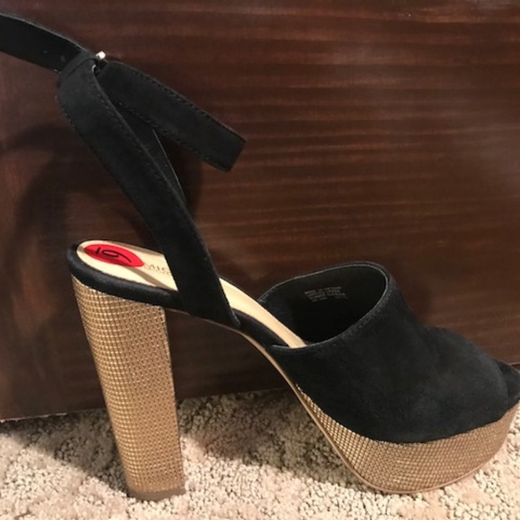 Michael Kors Trina Platform Dress Sandals - Picture 1 of 3